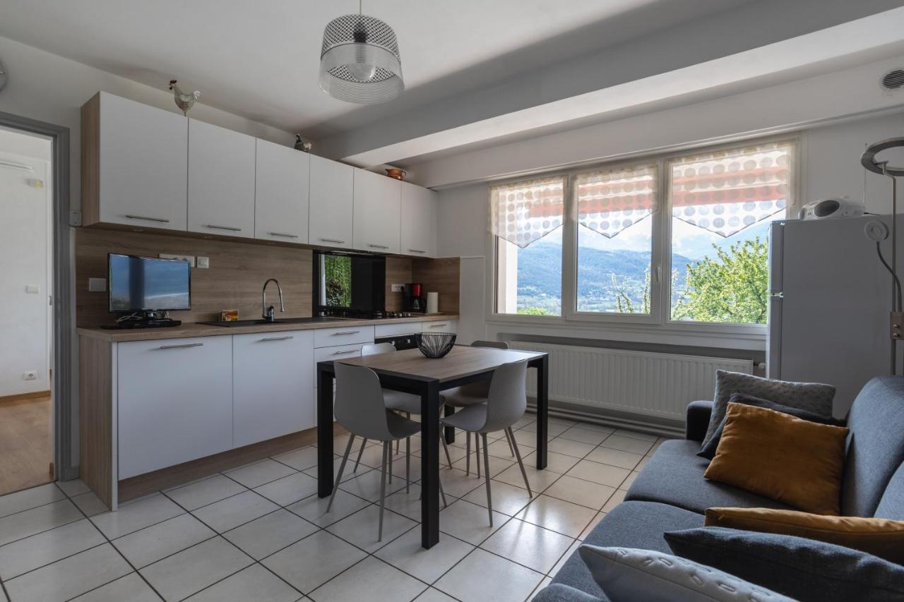 Vue Sur Les Montagnes Lägenhet Embrun Exteriör bild