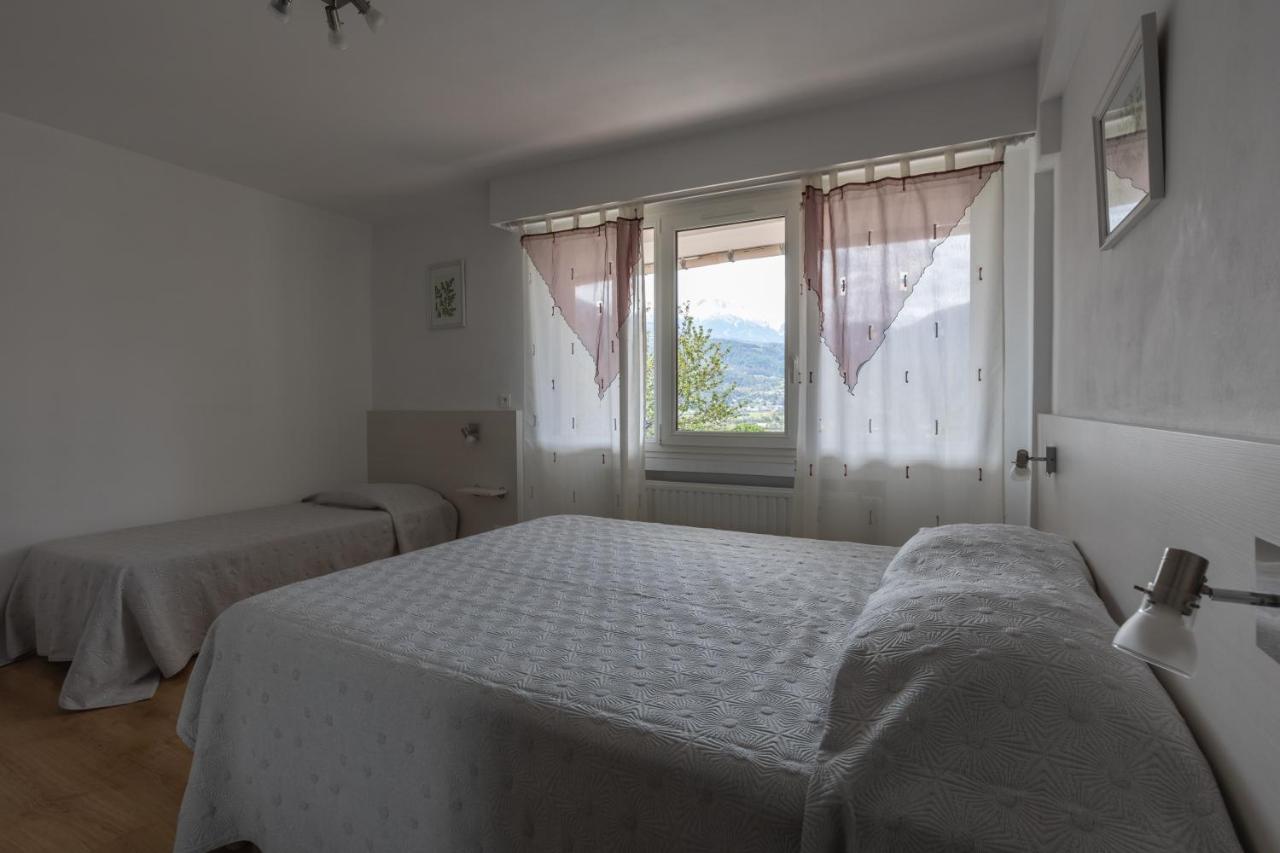 Vue Sur Les Montagnes Lägenhet Embrun Exteriör bild