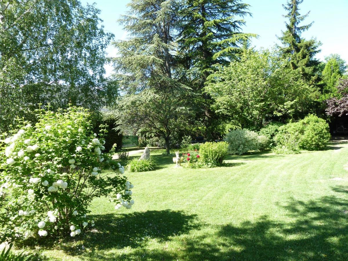 Vue Sur Les Montagnes Lägenhet Embrun Exteriör bild